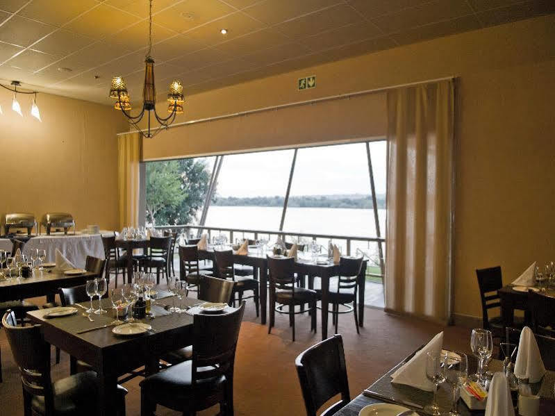 Protea Hotel By Marriott Zambezi River Lodge Katima Mulilo Zewnętrze zdjęcie